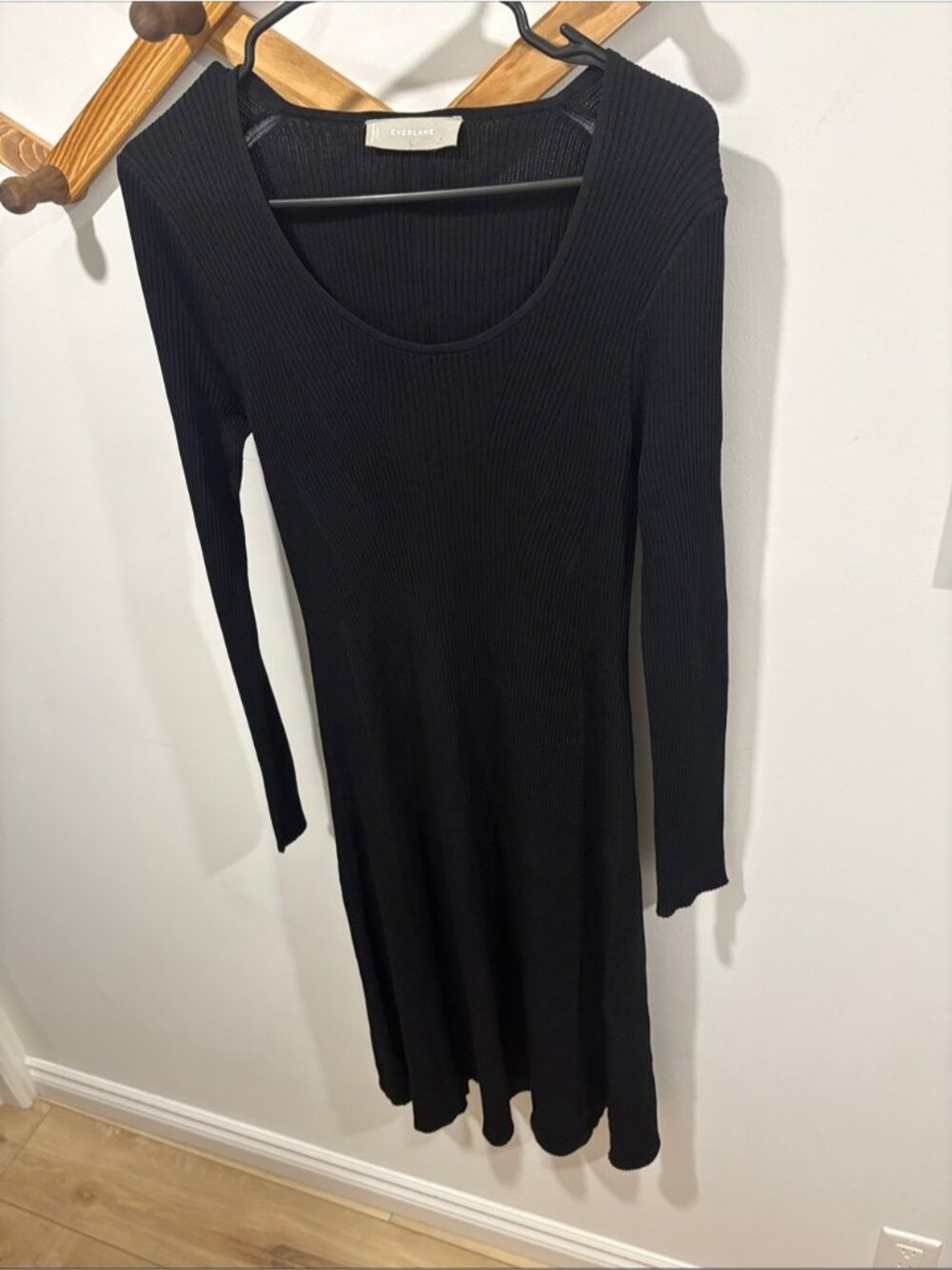 EVERLANE -THE RIBBED SCOOPNECK DRESS